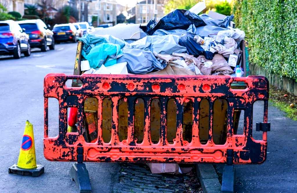 Rubbish Removal Services in Shadsworth